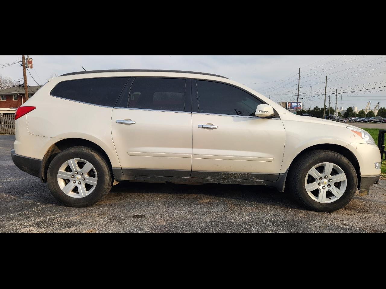 2011 Chevrolet Traverse LT FWD