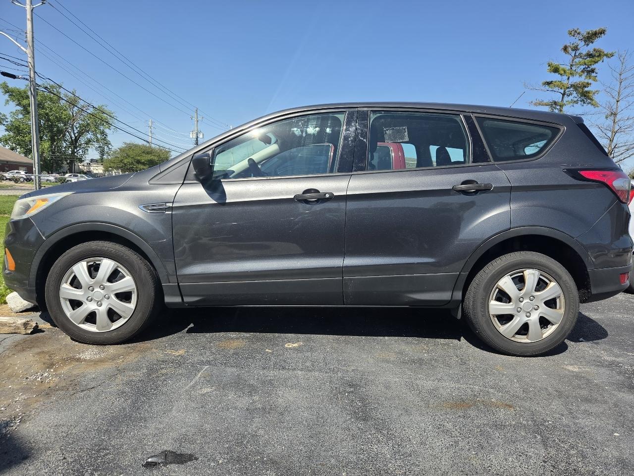2017 Ford Escape S FWD