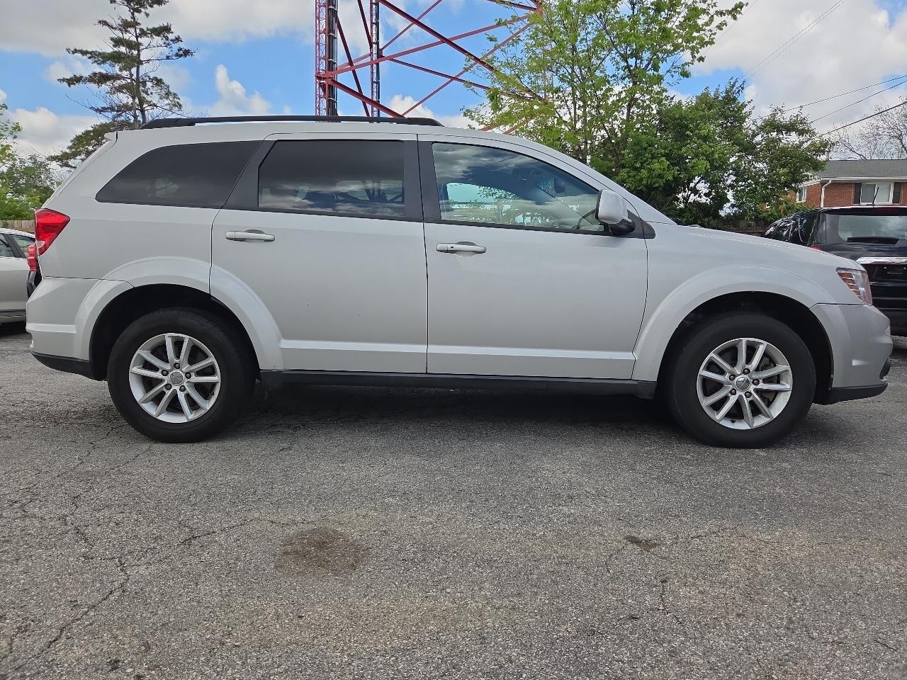 2012 Dodge Journey SXT FWD's photo