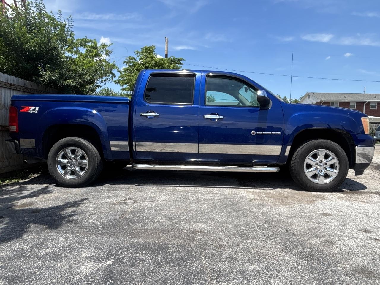 2012 GMC Sierra 4WD Crew Cab SLT SWB's photo