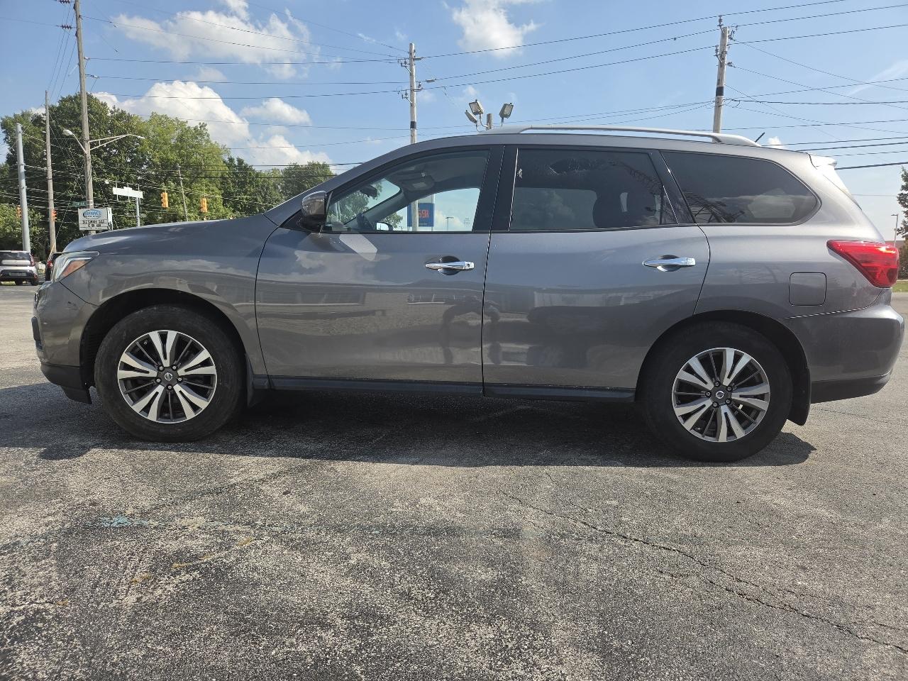 2017 Nissan Pathfinder S 4WD