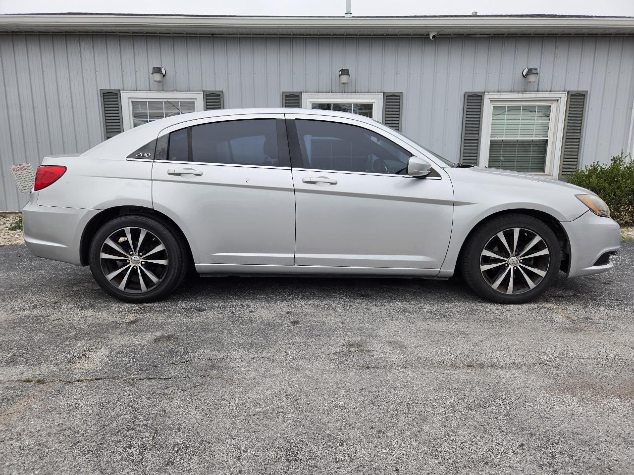 2012 Chrysler 200 Touring