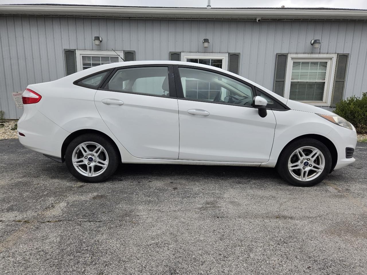 2018 Ford Fiesta SE Sedan