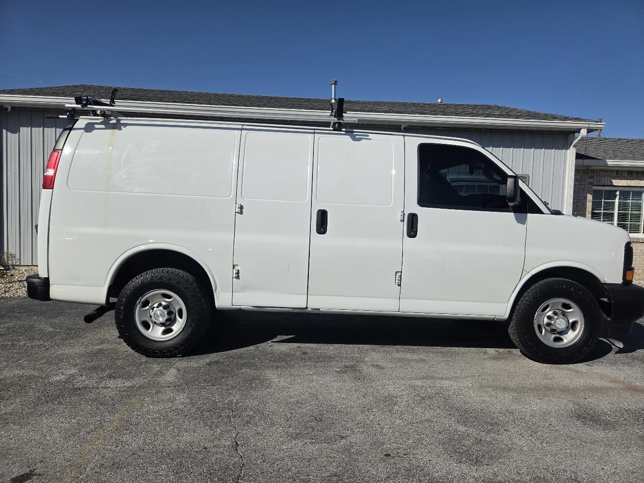 2017 Chevrolet Express 2500 Cargo