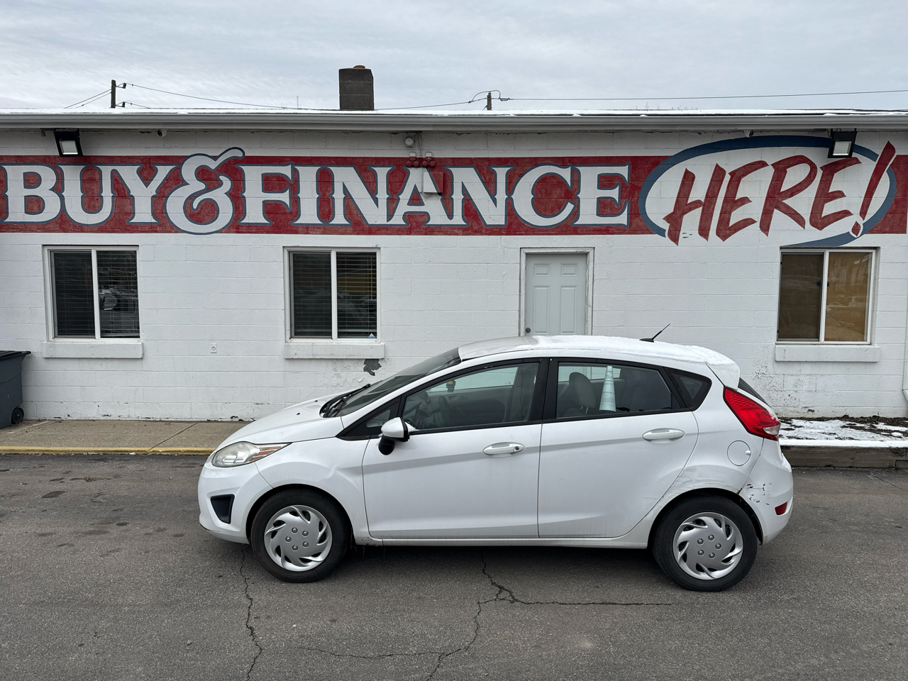 2013 Ford Fiesta S Hatchback