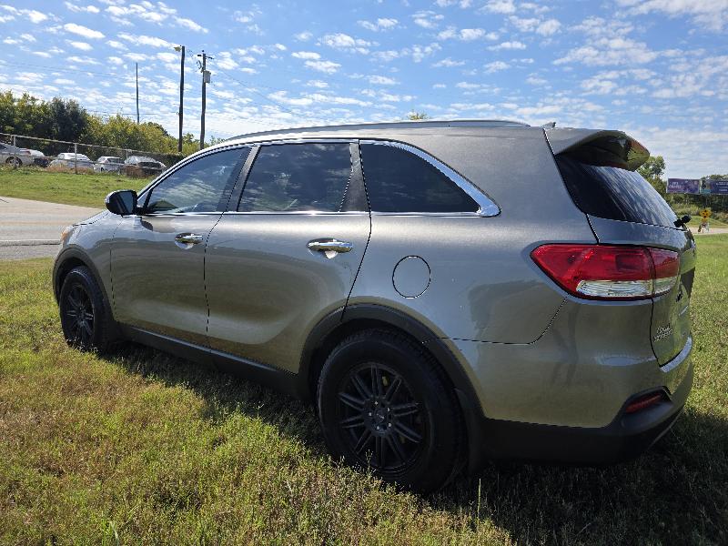 Kia Sorento LX 2WD 2018 Kia Sorento LX 2WD 2018