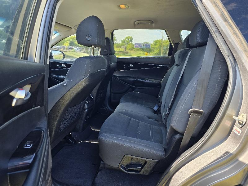 Kia Sorento LX 2WD 2018 Kia Sorento LX 2WD 2018