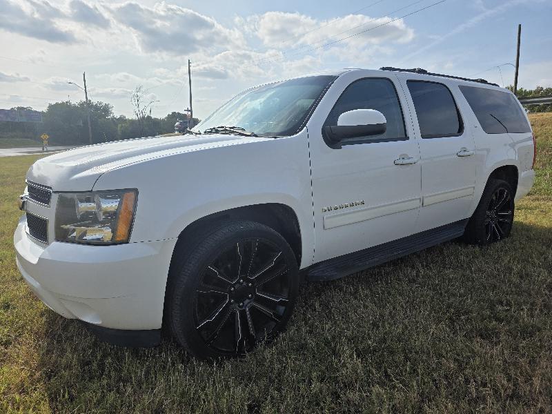 2013 Chevrolet Suburban LT 1500 2WD