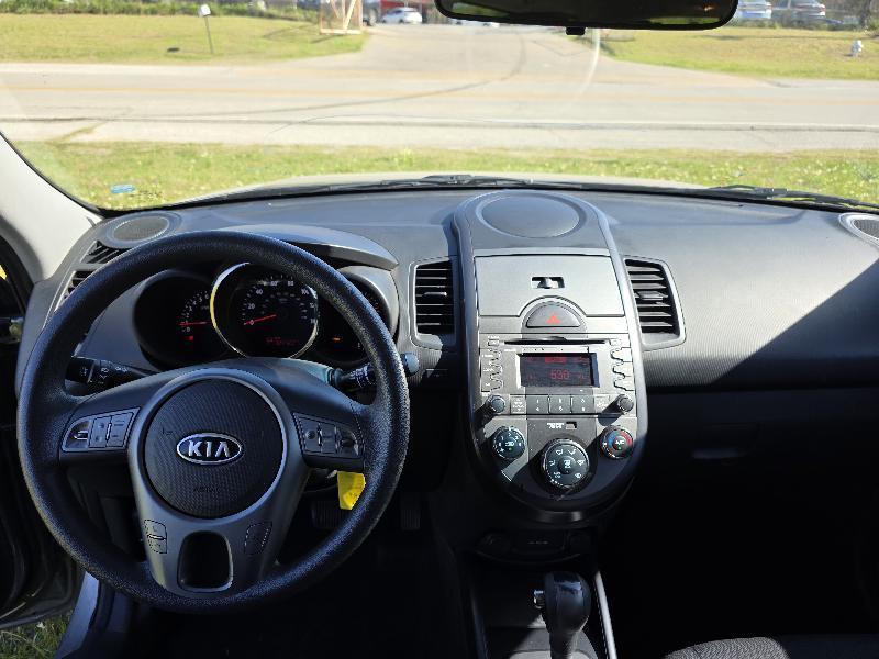 Kia Soul + 2010