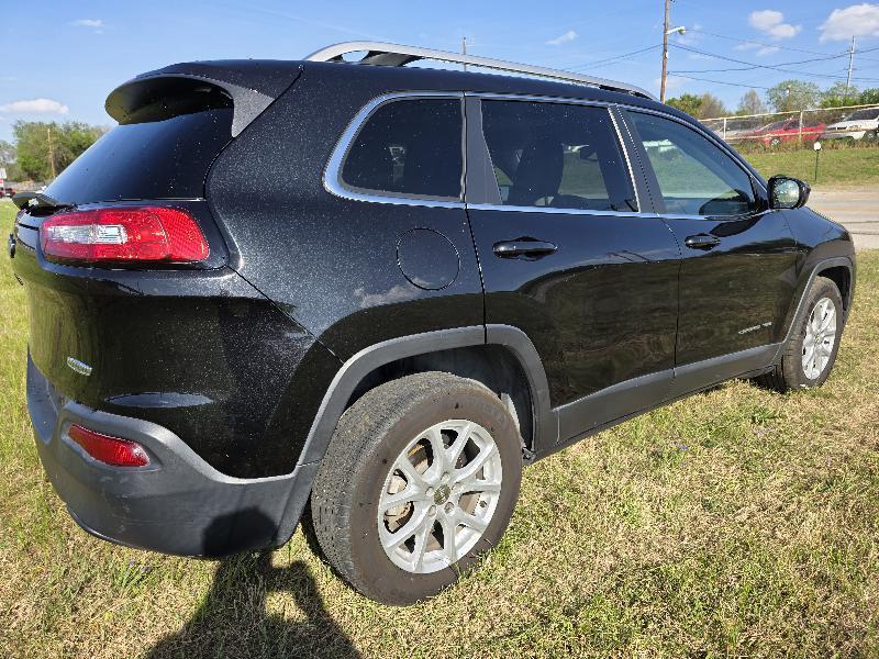 Jeep Cherokee Latitude FWD 2015