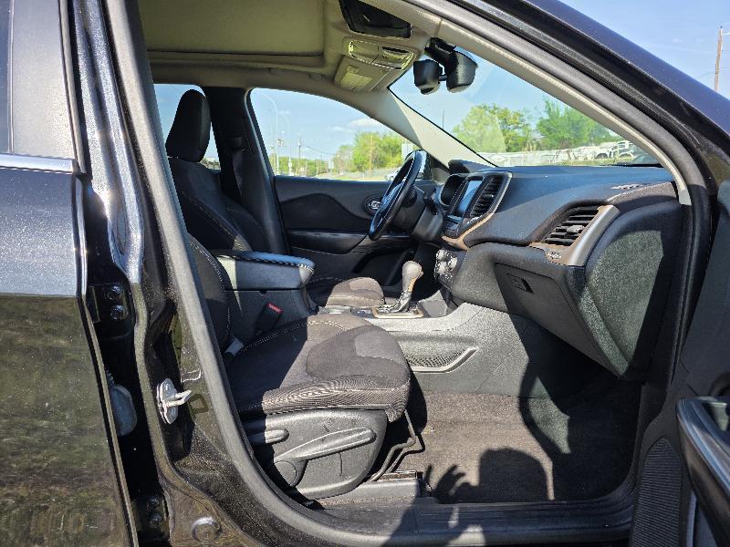 Jeep Cherokee Latitude FWD 2015