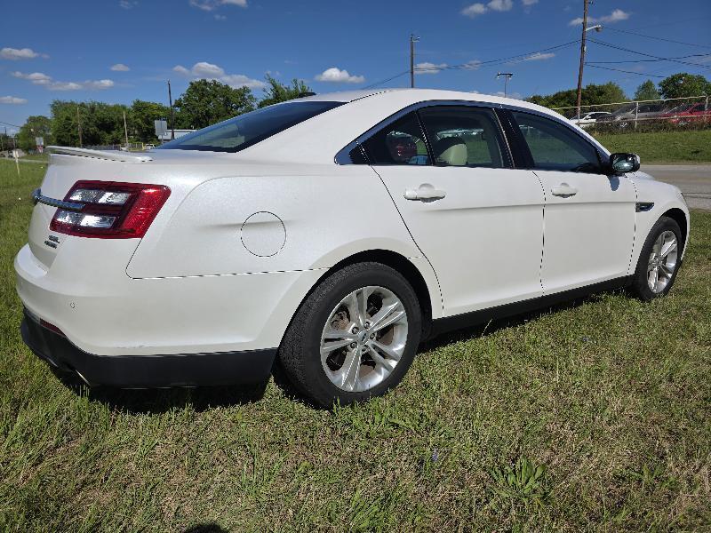 Ford Taurus SEL FWD 2013