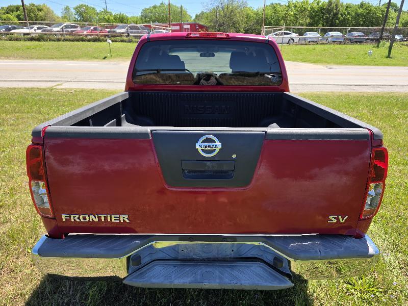 Nissan Frontier S Crew Cab 2WD 2011