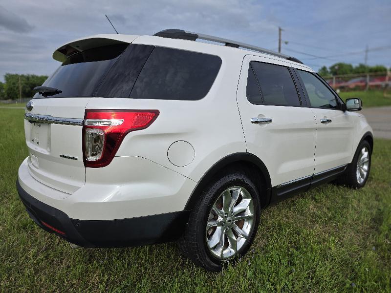 Ford Explorer XLT FWD 2014