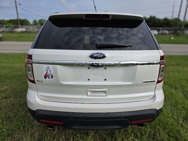 Ford Explorer XLT FWD 2014