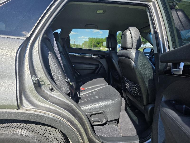 Kia Sorento LX 2WD 2015