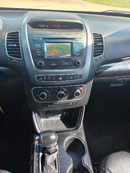 Kia Sorento LX 2WD 2015