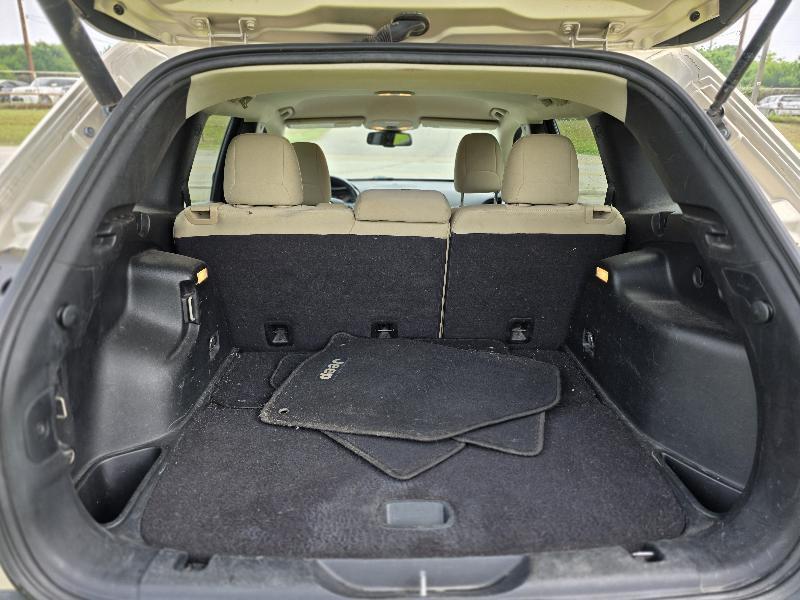 Jeep Cherokee Latitude FWD 2015