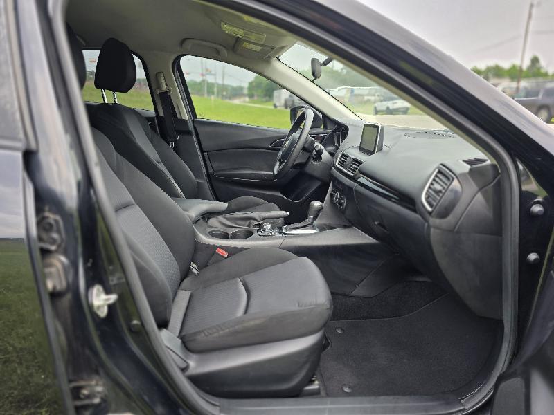 Mazda MAZDA3 i Sport AT 4-Door 2015