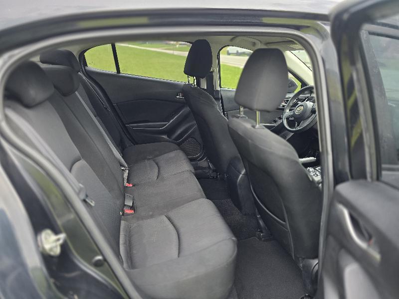 Mazda MAZDA3 i Sport AT 4-Door 2015