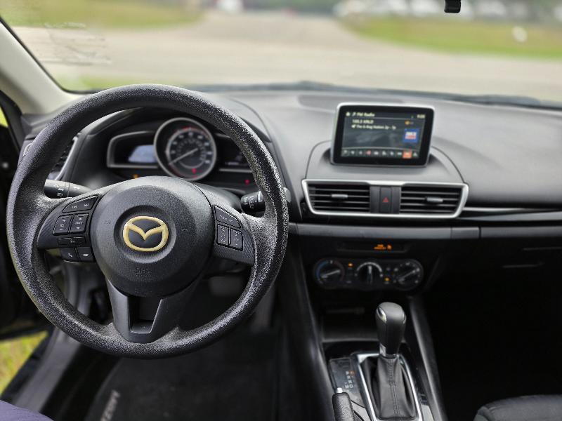 Mazda MAZDA3 i Sport AT 4-Door 2015