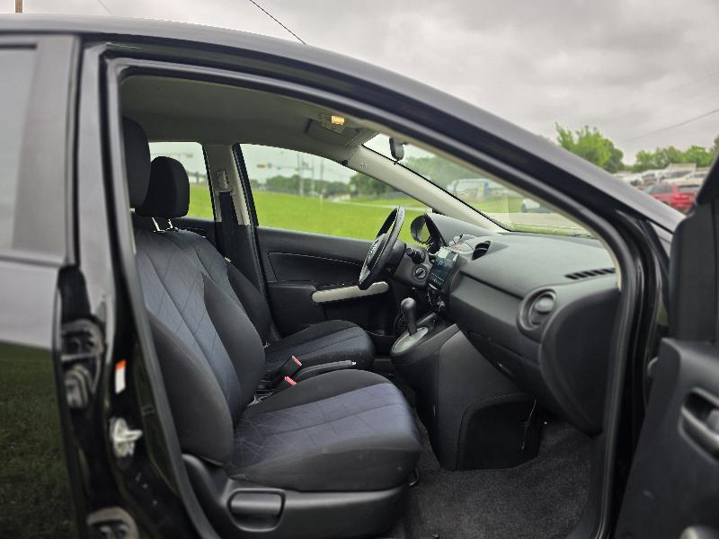 Mazda MAZDA2 Sport 2011