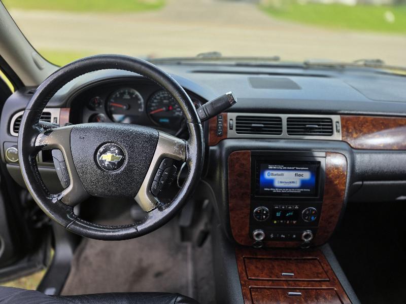 Chevrolet Tahoe LTZ 2WD 2011