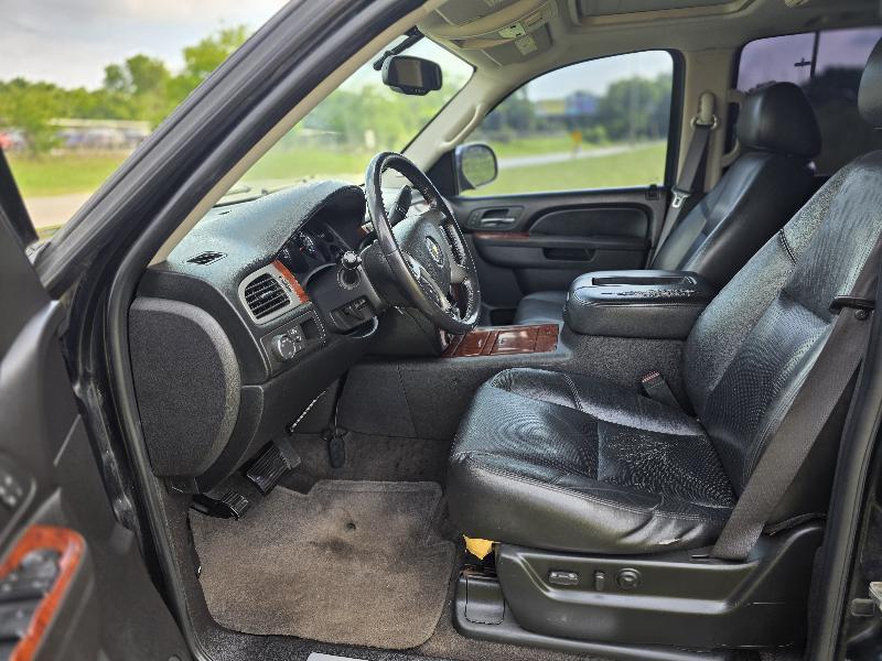 Chevrolet Tahoe LTZ 2WD 2011