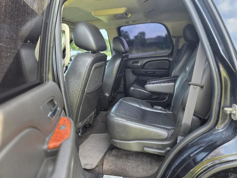 Chevrolet Tahoe LTZ 2WD 2011