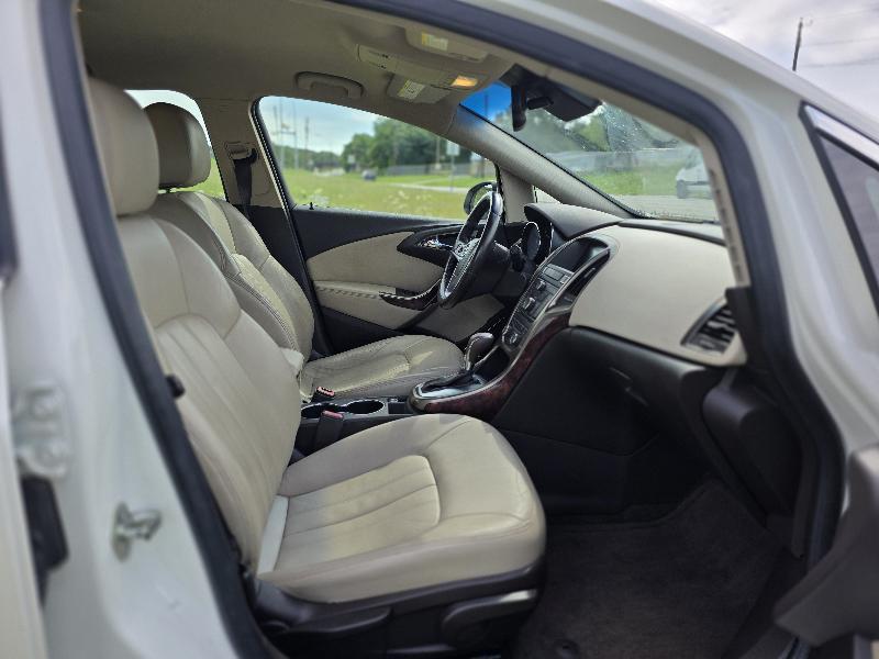 Buick Verano Leather 2012