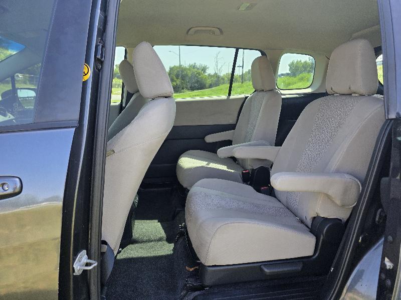 Mazda MAZDA5 Sport 2012