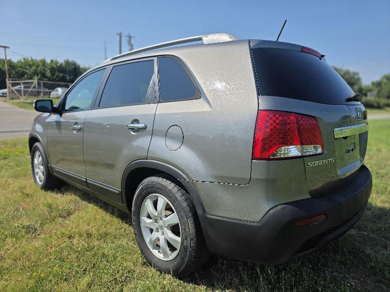 Kia Sorento LX 2WD 2012