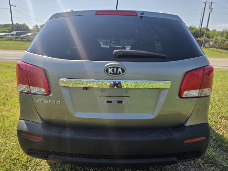 Kia Sorento LX 2WD 2012
