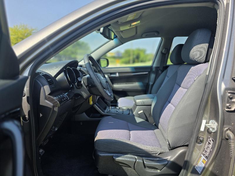 Kia Sorento LX 2WD 2012