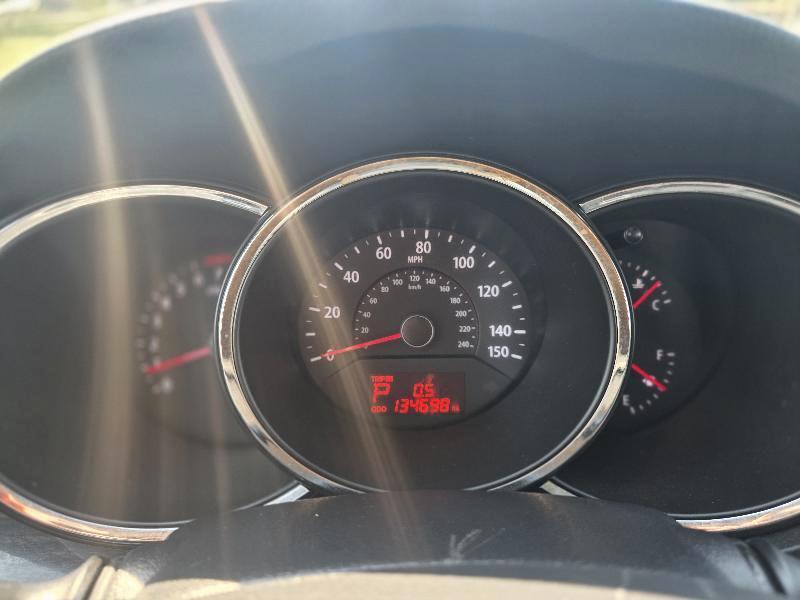 Kia Sorento LX 2WD 2012