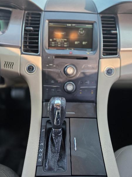 Ford Taurus SEL FWD 2015