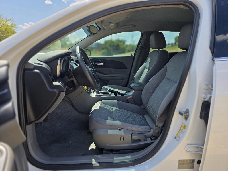 Chevrolet Malibu LS 2015