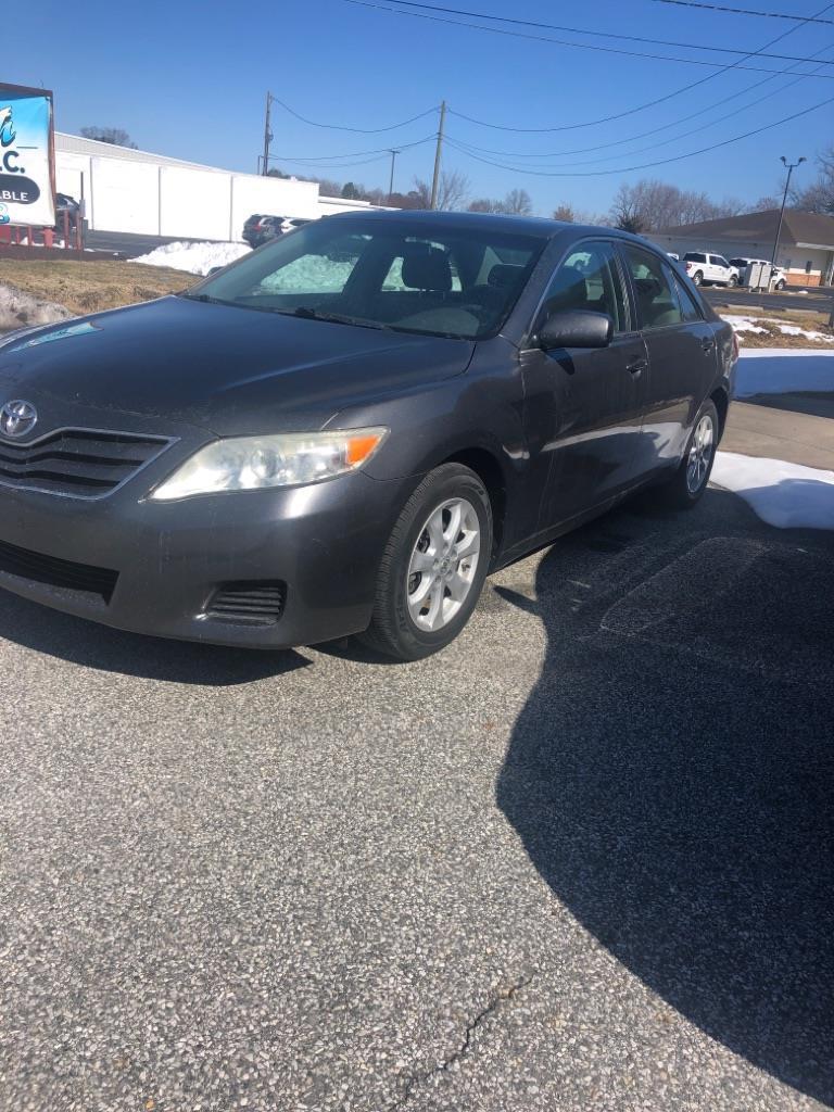 Toyota Camry  2011