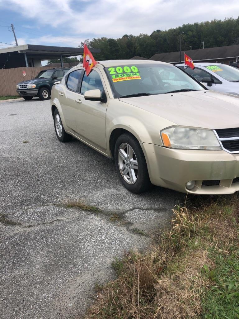 Dodge Avenger  2010