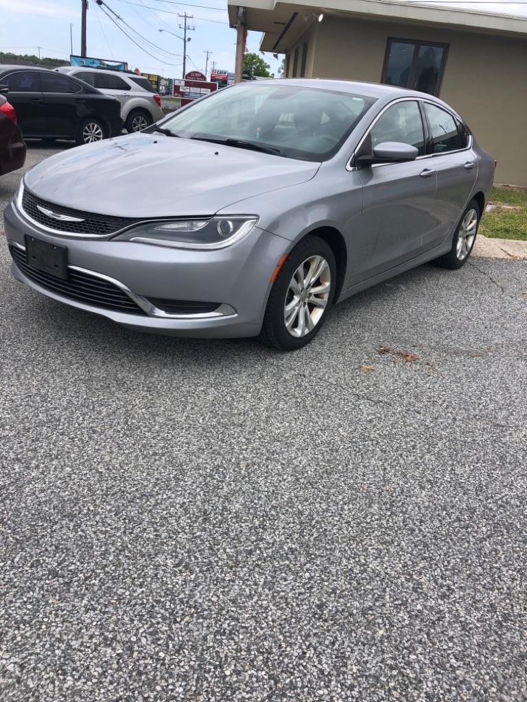 Chrysler 200  2015