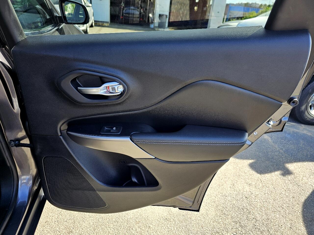 Jeep Cherokee Latitude Plus 4WD 2020