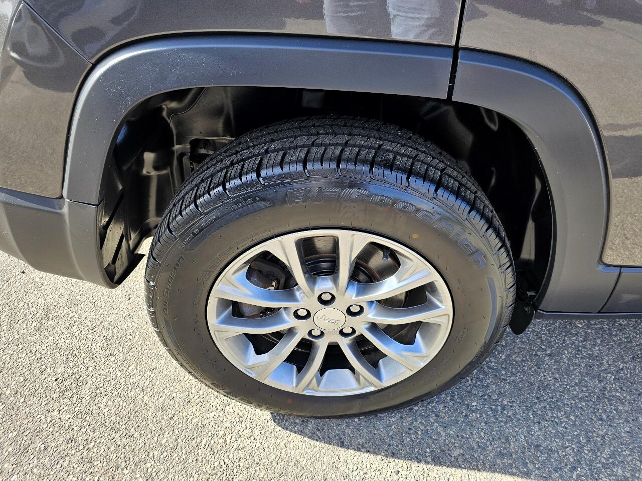 Jeep Cherokee Latitude Plus 4WD 2020