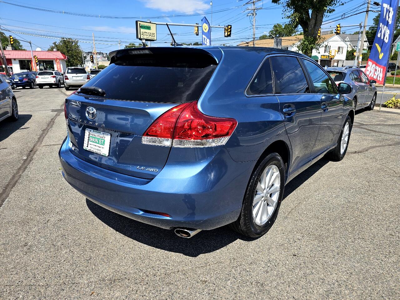 Toyota Venza LE I4 AWD 2012