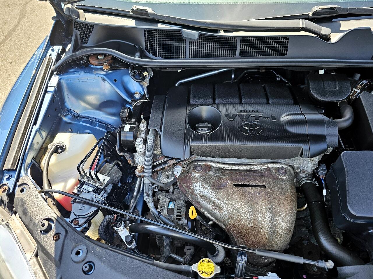 Toyota Venza LE I4 AWD 2012