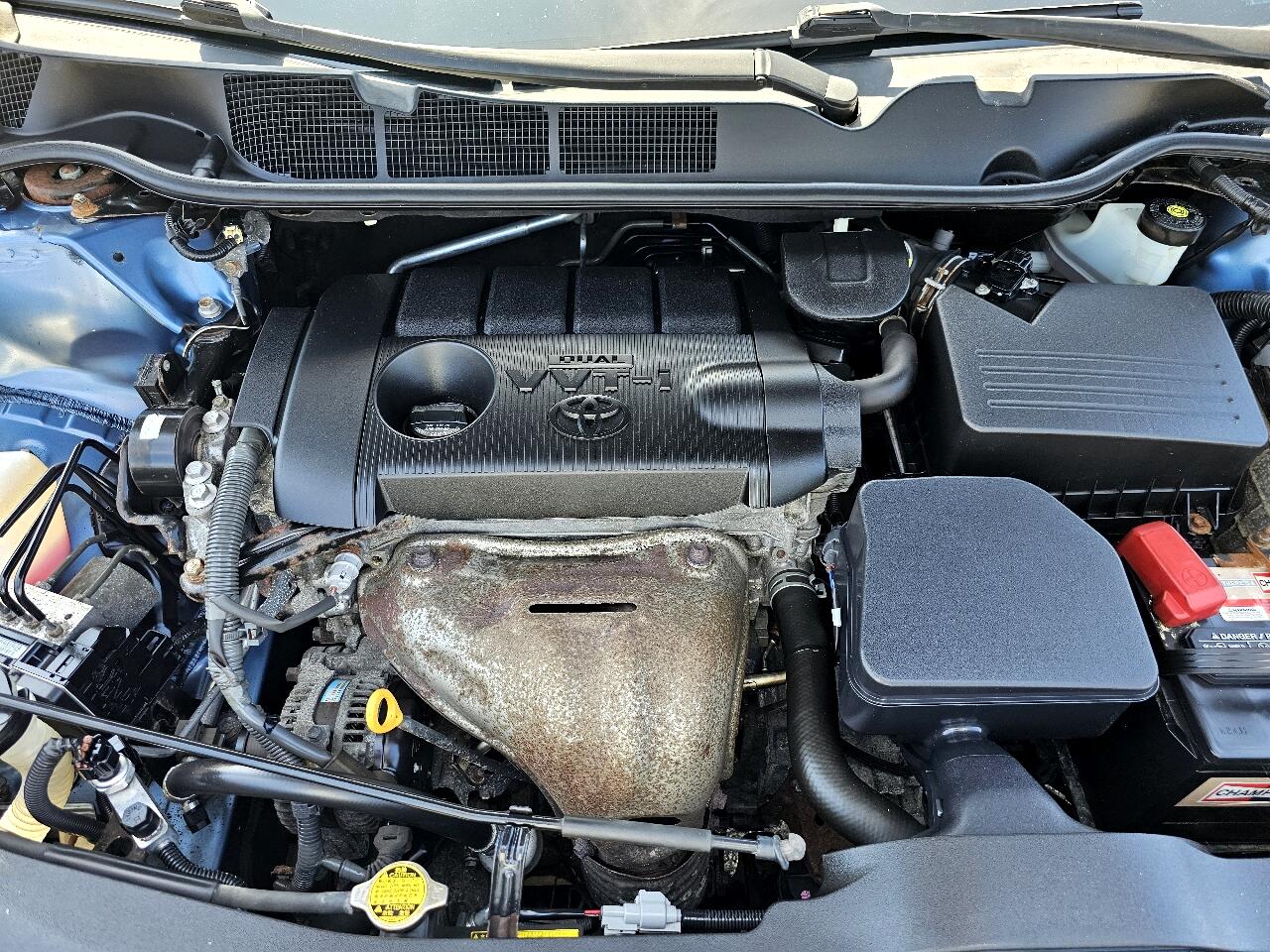 Toyota Venza LE I4 AWD 2012