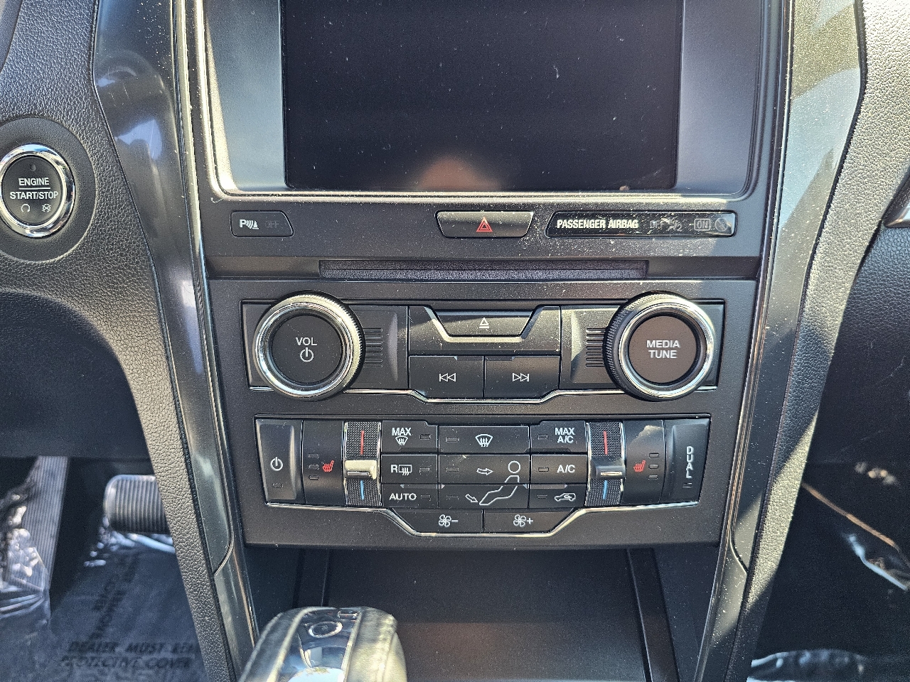 Ford Explorer XLT 4WD 2017