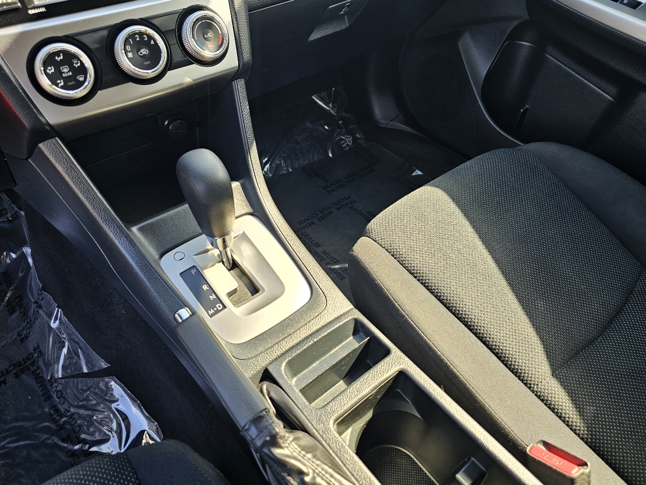 Subaru Impreza 2.0i Premium PZEV 5-Door 2015