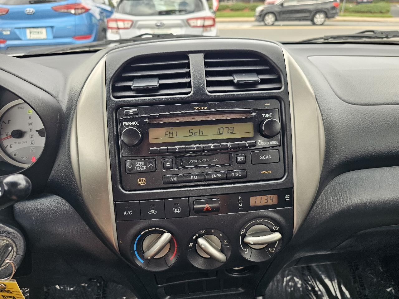 Toyota RAV4 2WD 2004