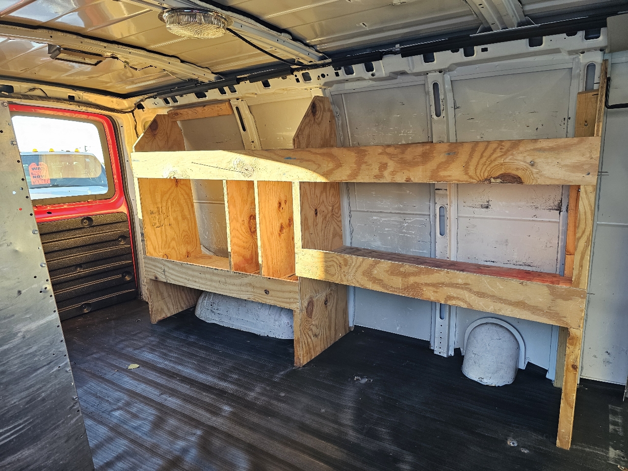 Chevrolet Express 3500 Cargo 2011