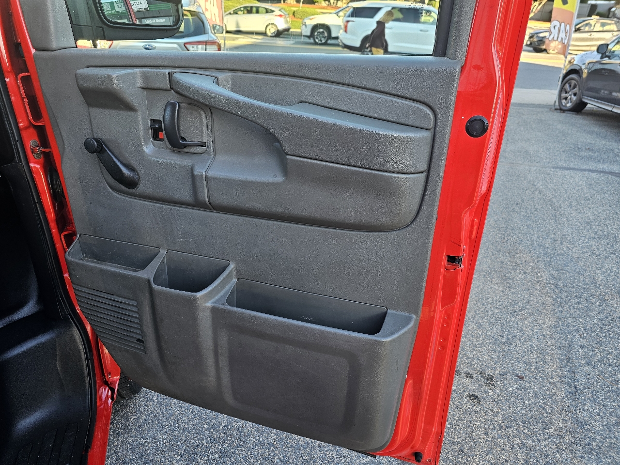 Chevrolet Express 3500 Cargo 2011